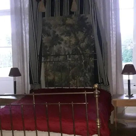 Chateau De Famille En Poitou Coudavid