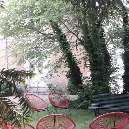 Chateau De Famille En Poitou بيت للعطل *